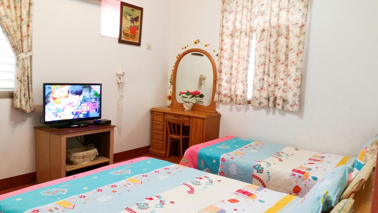 Yilan Xiang Feng Homestay Уцзе Экстерьер фото